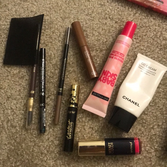 makeup bundle - Picture 3 of 5